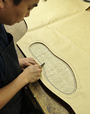 Hand Cutting in Shoemaking: Crafting Precision for Small Batches & Sample